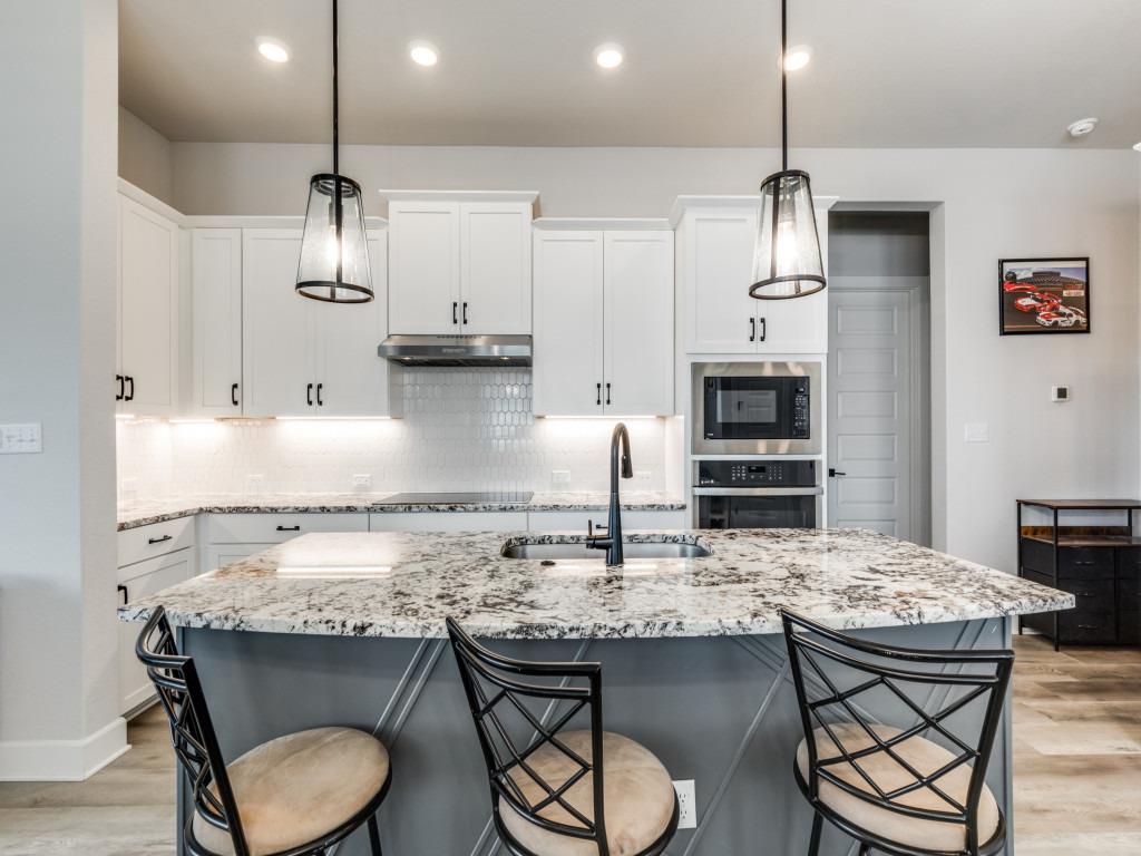 220 Monterey Oak Trl, Georgetown, TX 78628