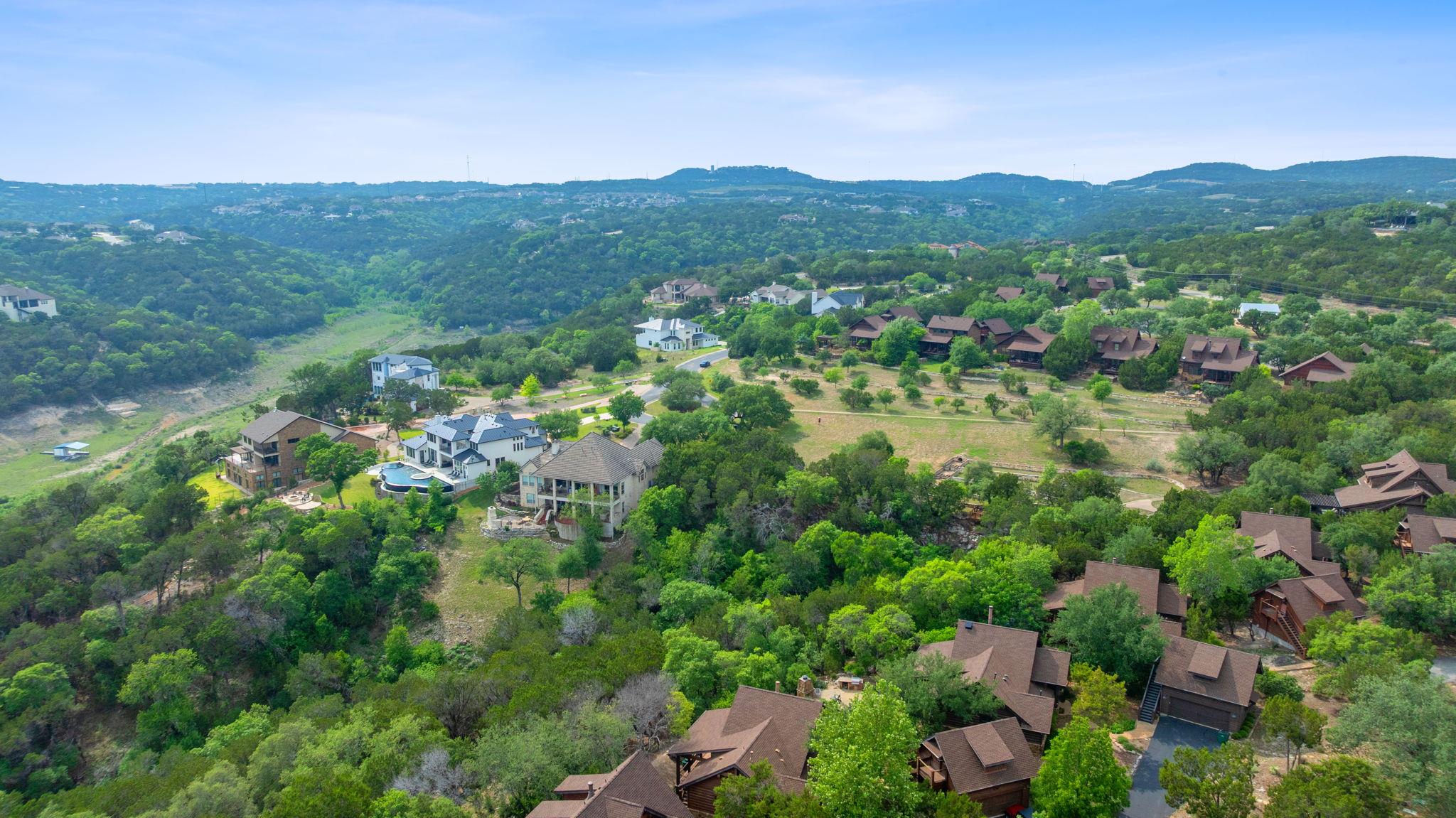 7201 Getaway Dr, Jonestown, TX 78645