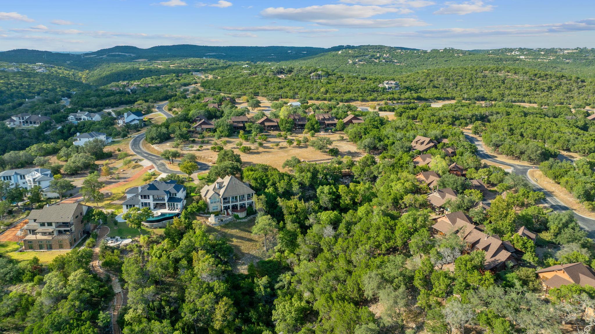 7201 Getaway Dr, Jonestown, TX 78645