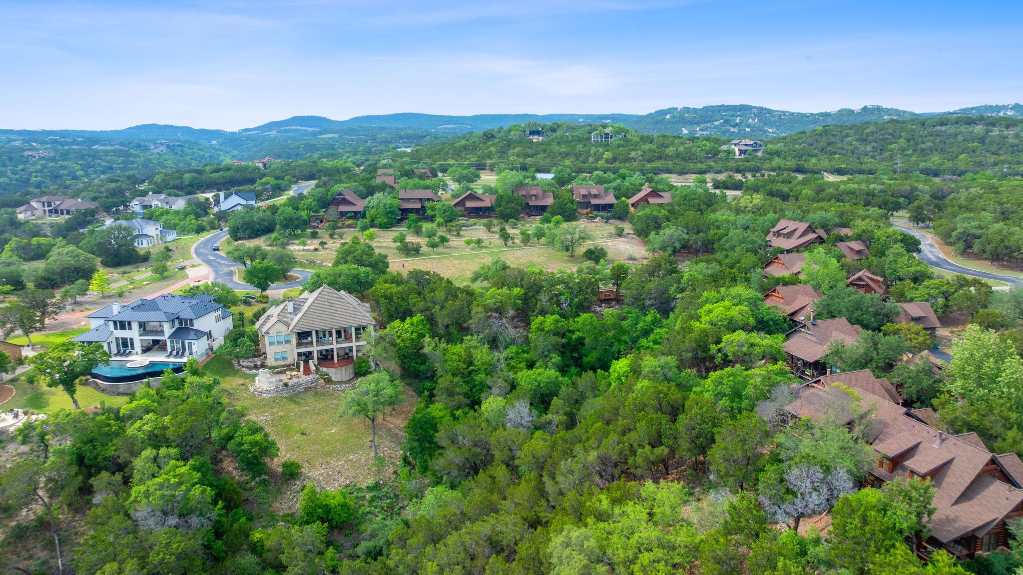 7201 Getaway Dr, Jonestown, TX 78645