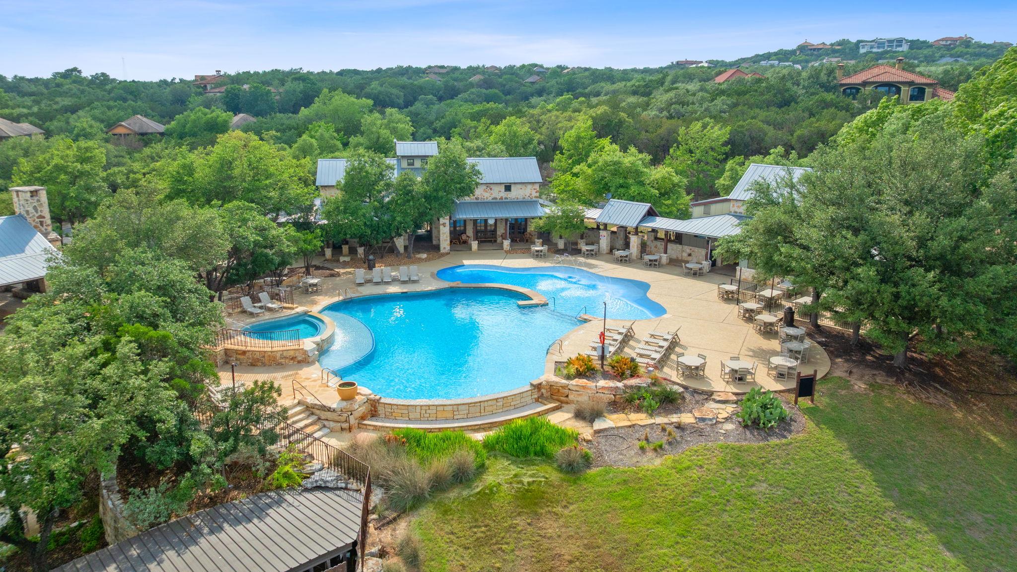 7201 Getaway Dr, Jonestown, TX 78645