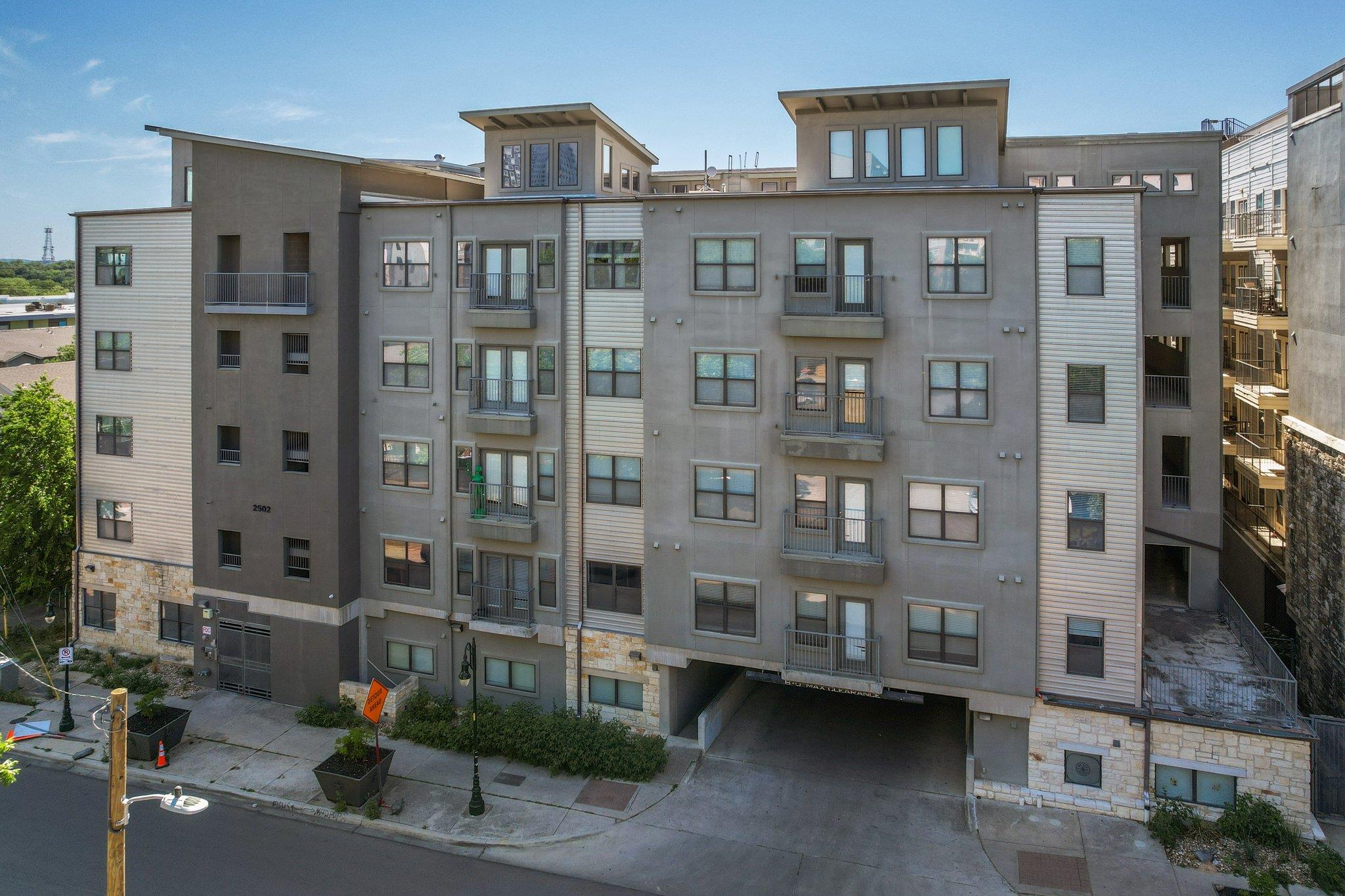 2502 Leon St # 201, Austin, TX 78705