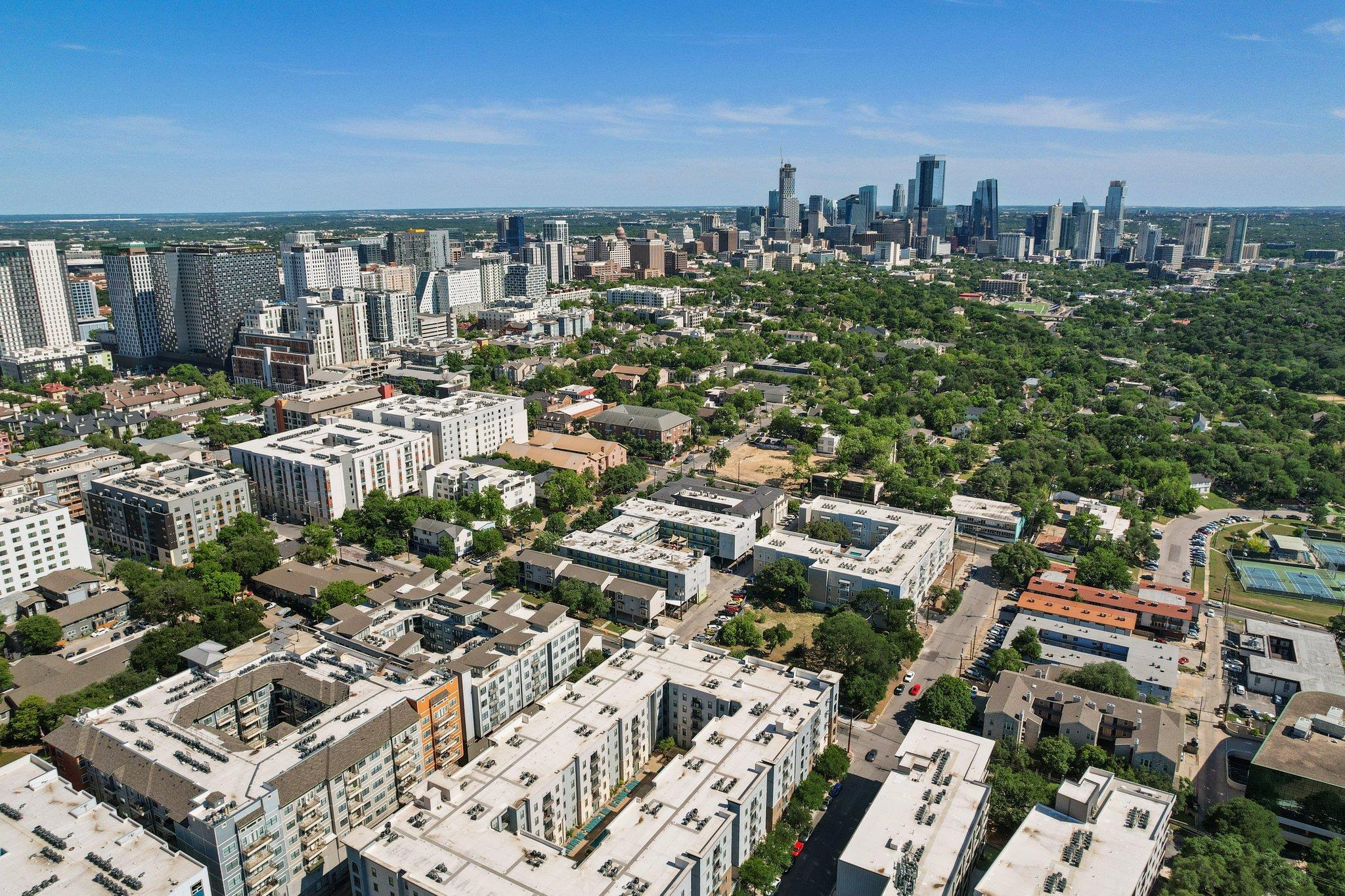 2502 Leon St # 201, Austin, TX 78705