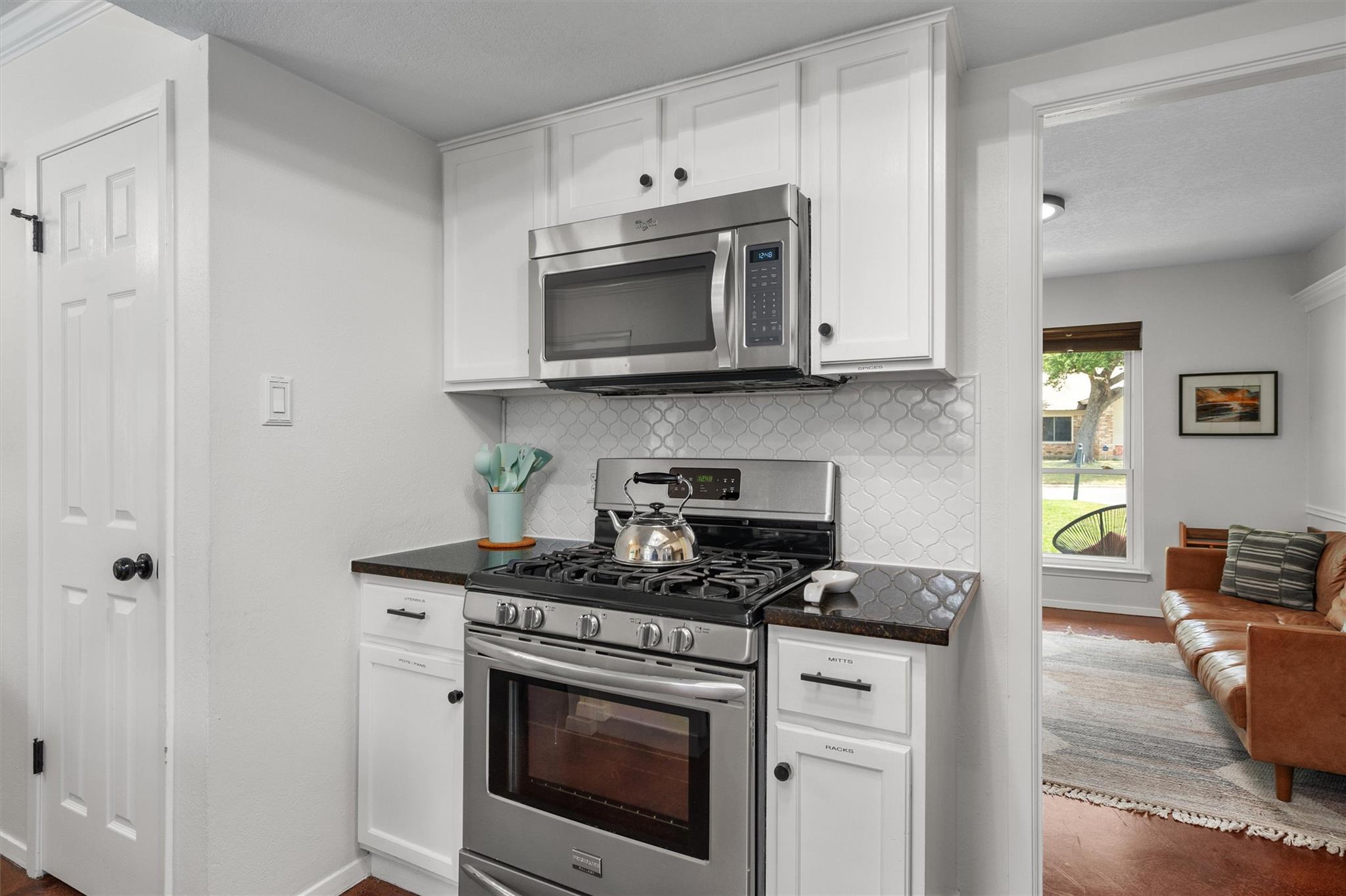 1602 Rock Creek Dr, Round Rock, TX 78681