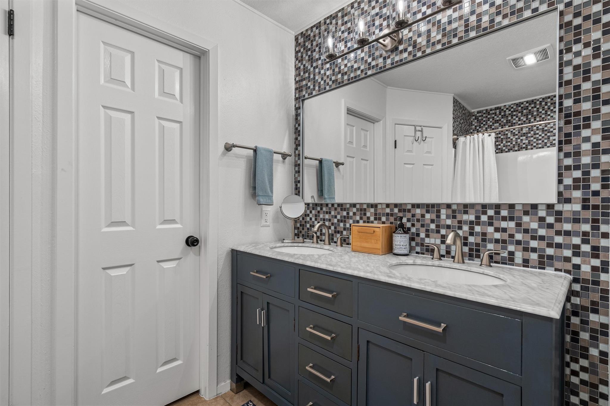 1602 Rock Creek Dr, Round Rock, TX 78681