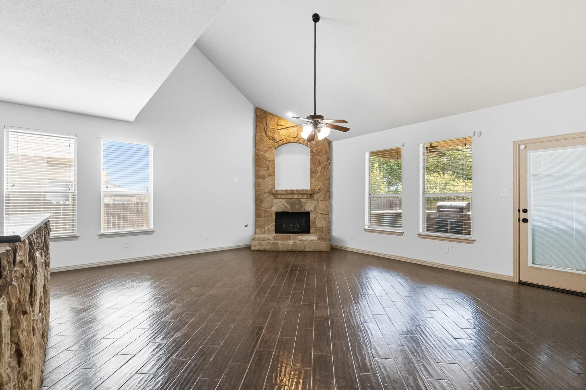 2409 Pauma Valley Way, Pflugerville, TX 78660