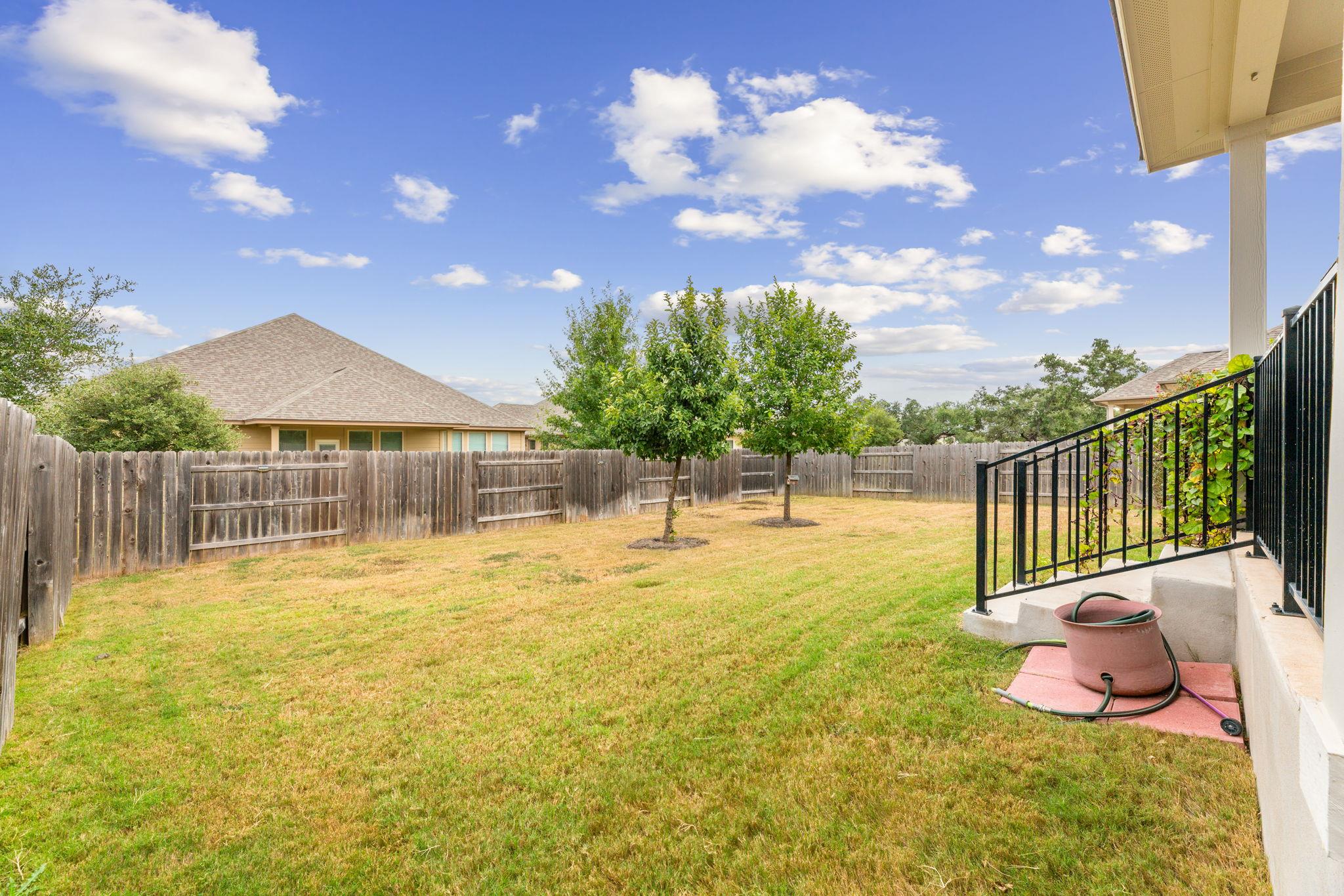 225 Red Granite Dr, Dripping Springs, TX 78620