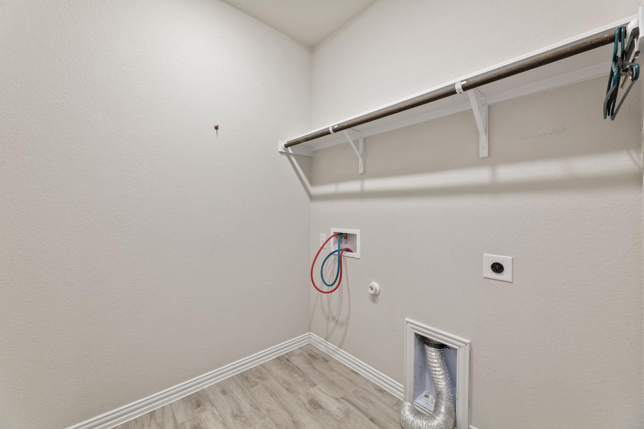 225 Red Granite Dr, Dripping Springs, TX 78620