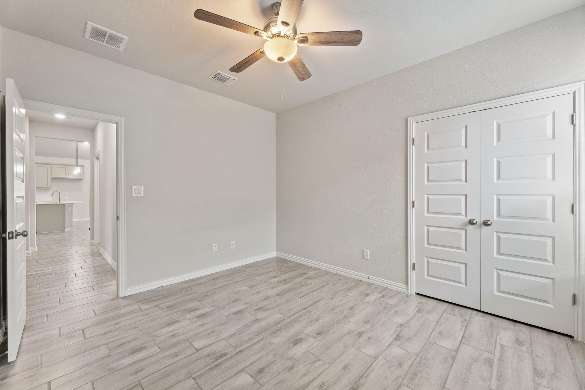 225 Red Granite Dr, Dripping Springs, TX 78620