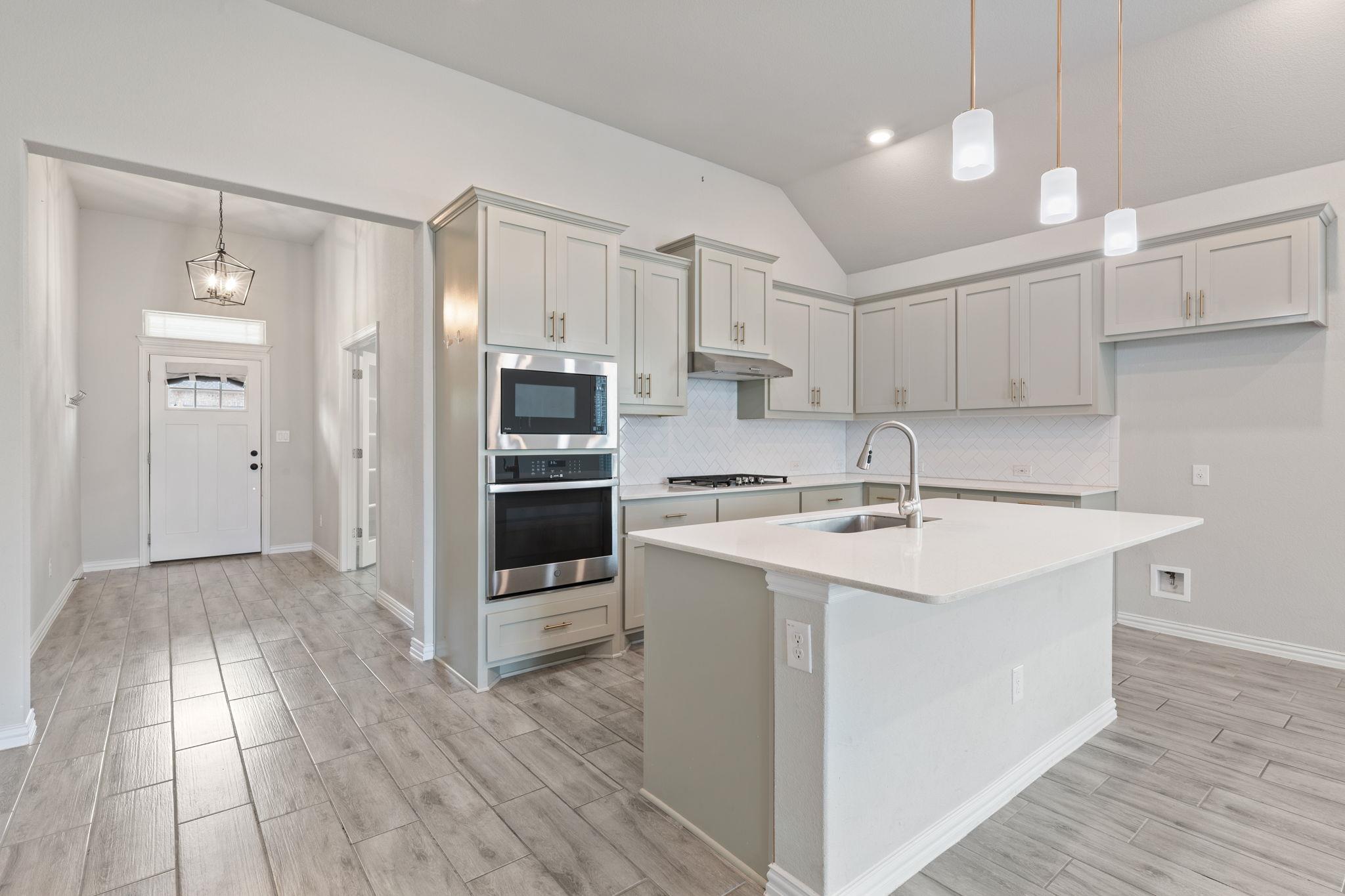 225 Red Granite Dr, Dripping Springs, TX 78620