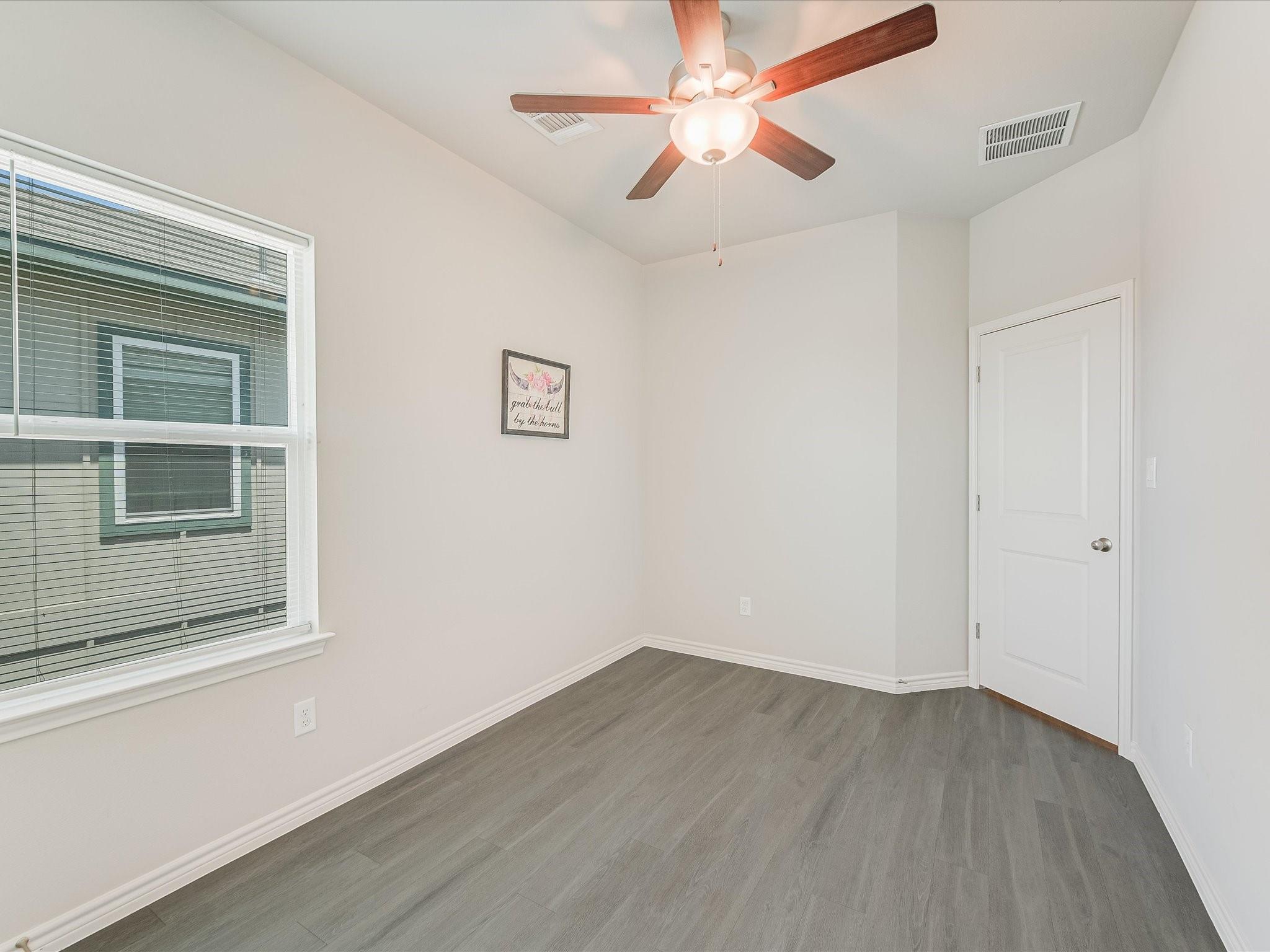 201 Peruna Dr, Marble Falls, TX 78654