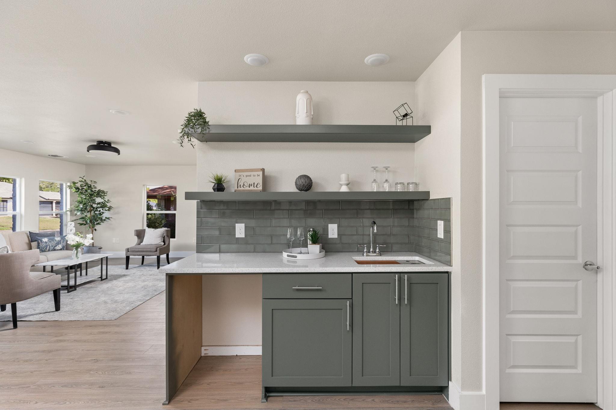 10101 Woodhaven Dr, Austin, TX 78753