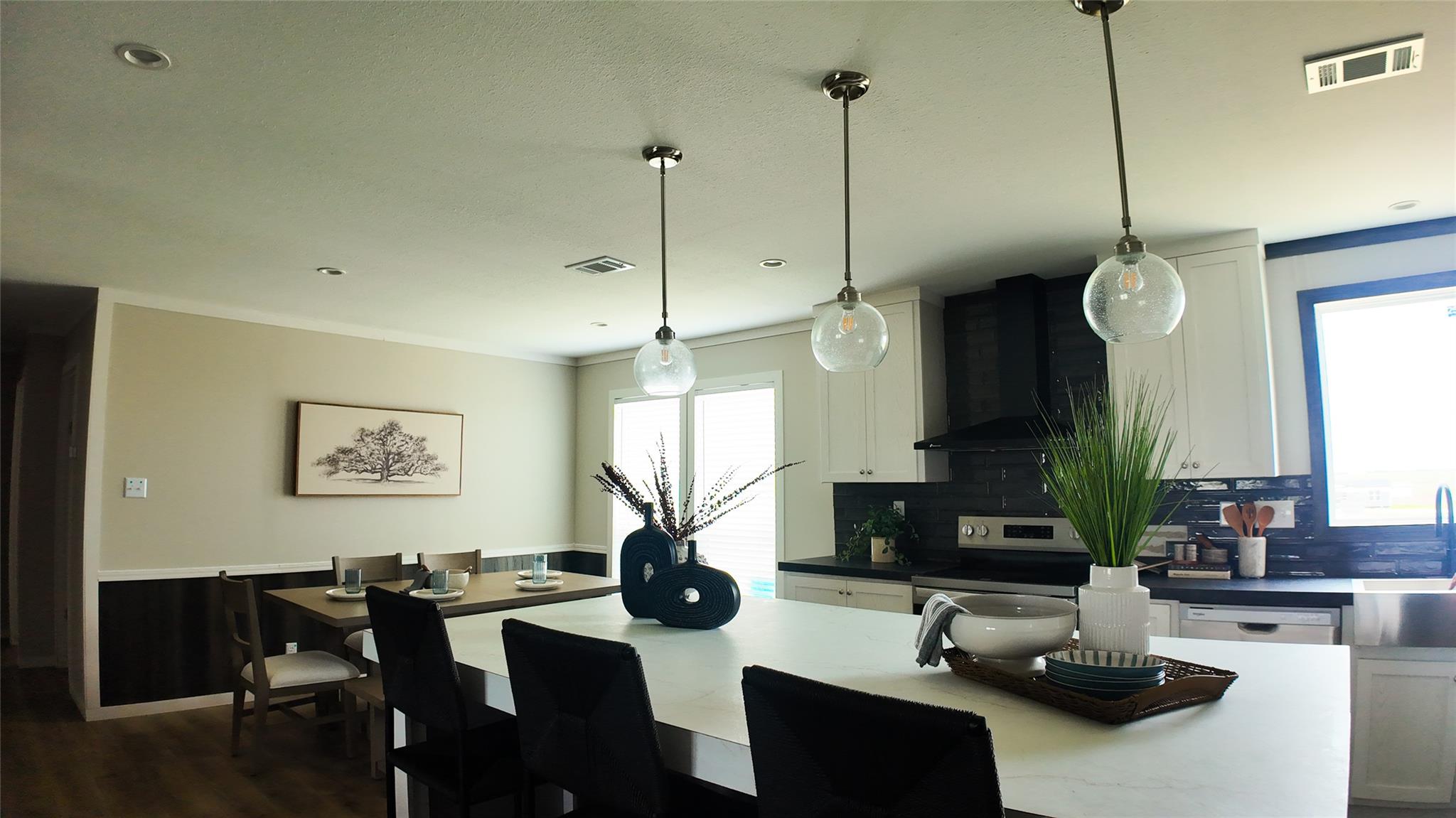 147 Ardales Dr, Elgin, TX 78621