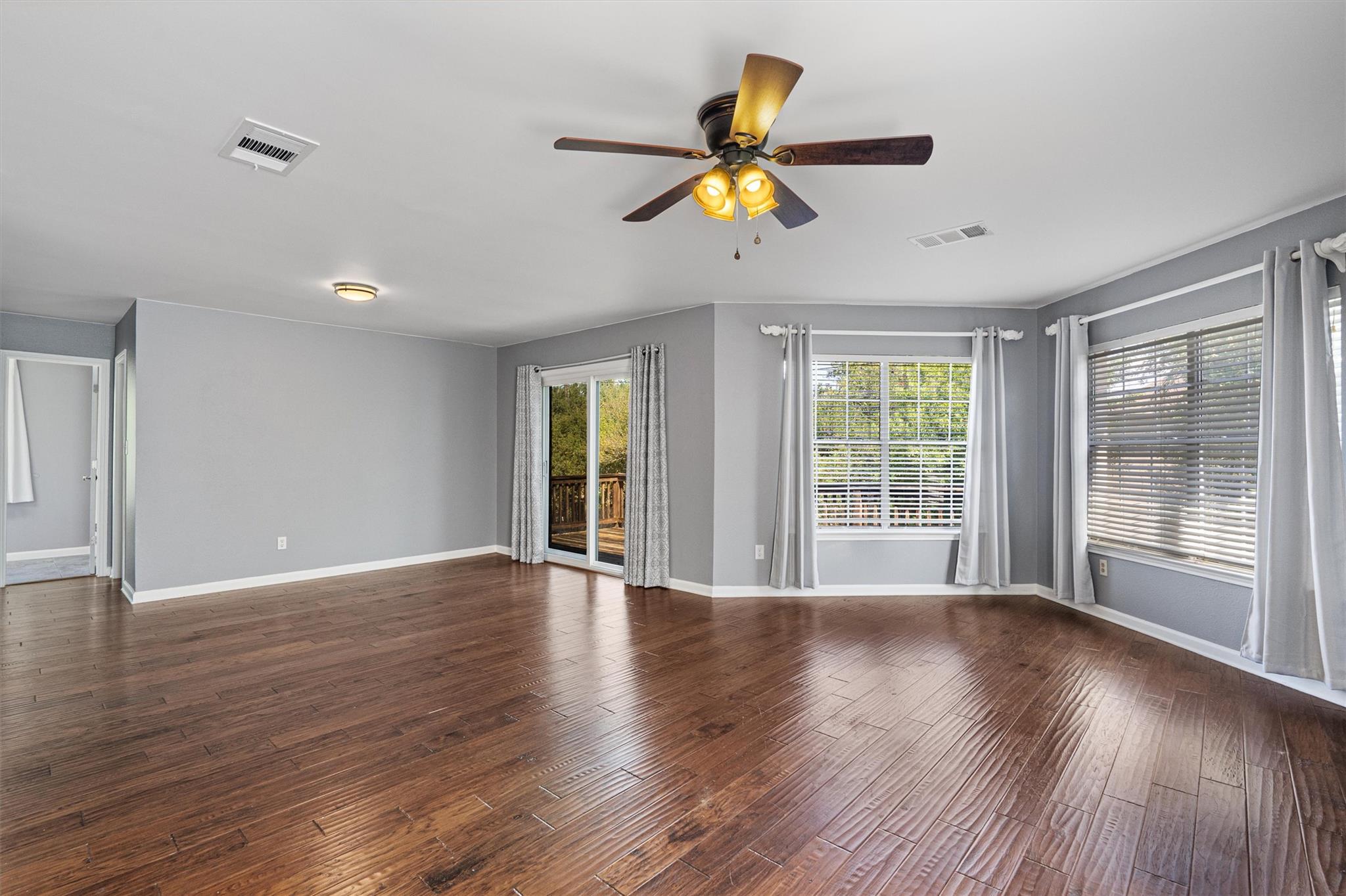 2720 High Point Dr, Round Rock, TX 78664