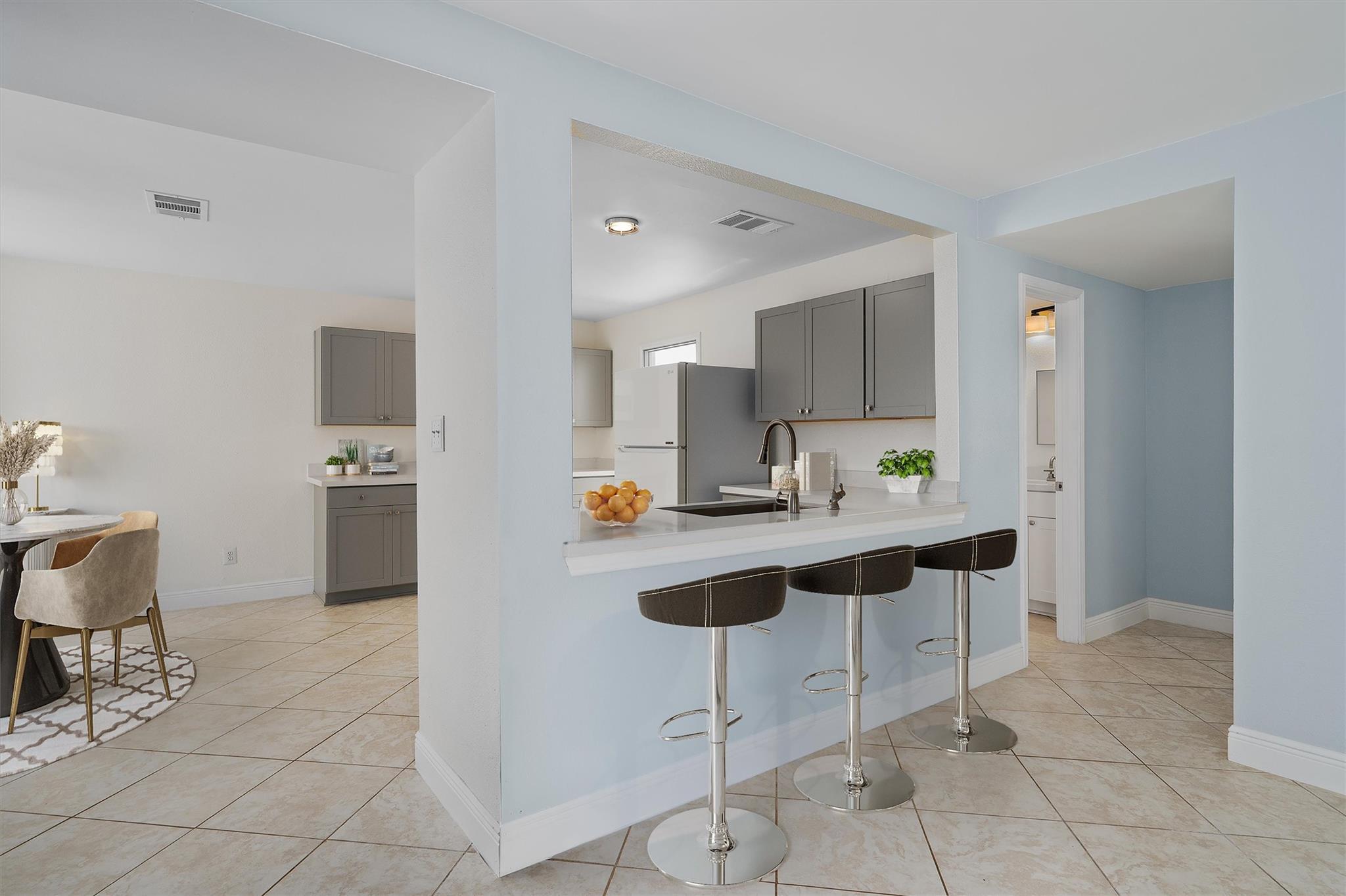 2720 High Point Dr, Round Rock, TX 78664