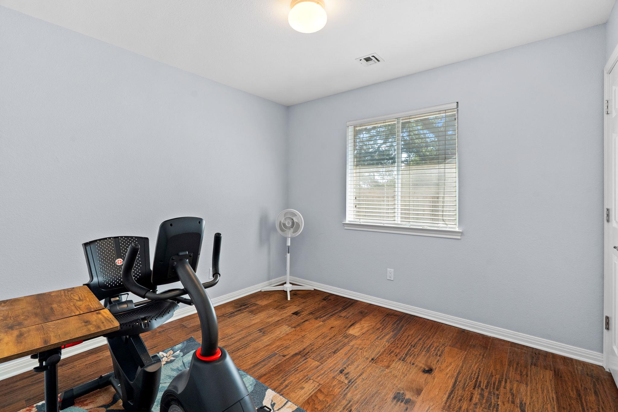 1406 WILLOW CREEK Dr, Leander, TX 78641