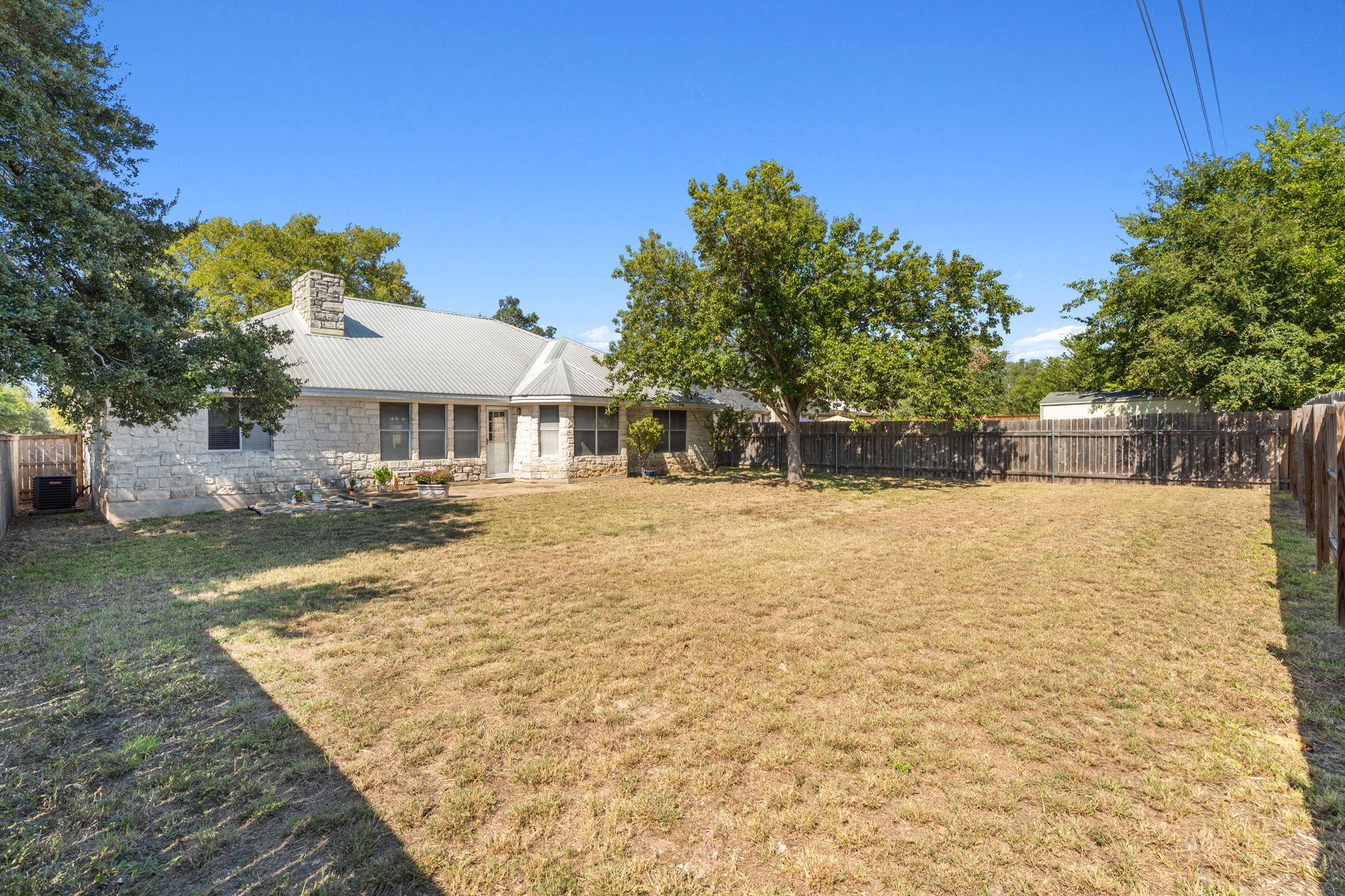 1406 WILLOW CREEK Dr, Leander, TX 78641