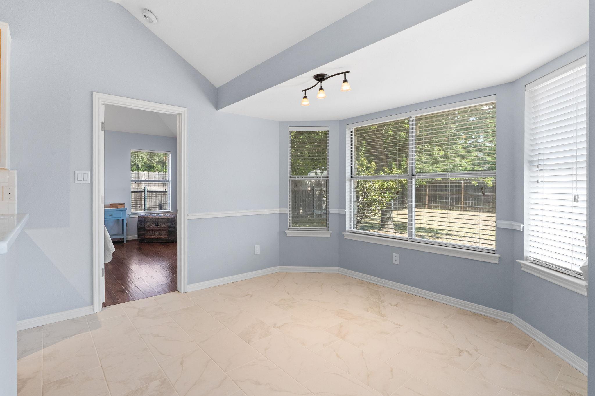 1406 WILLOW CREEK Dr, Leander, TX 78641