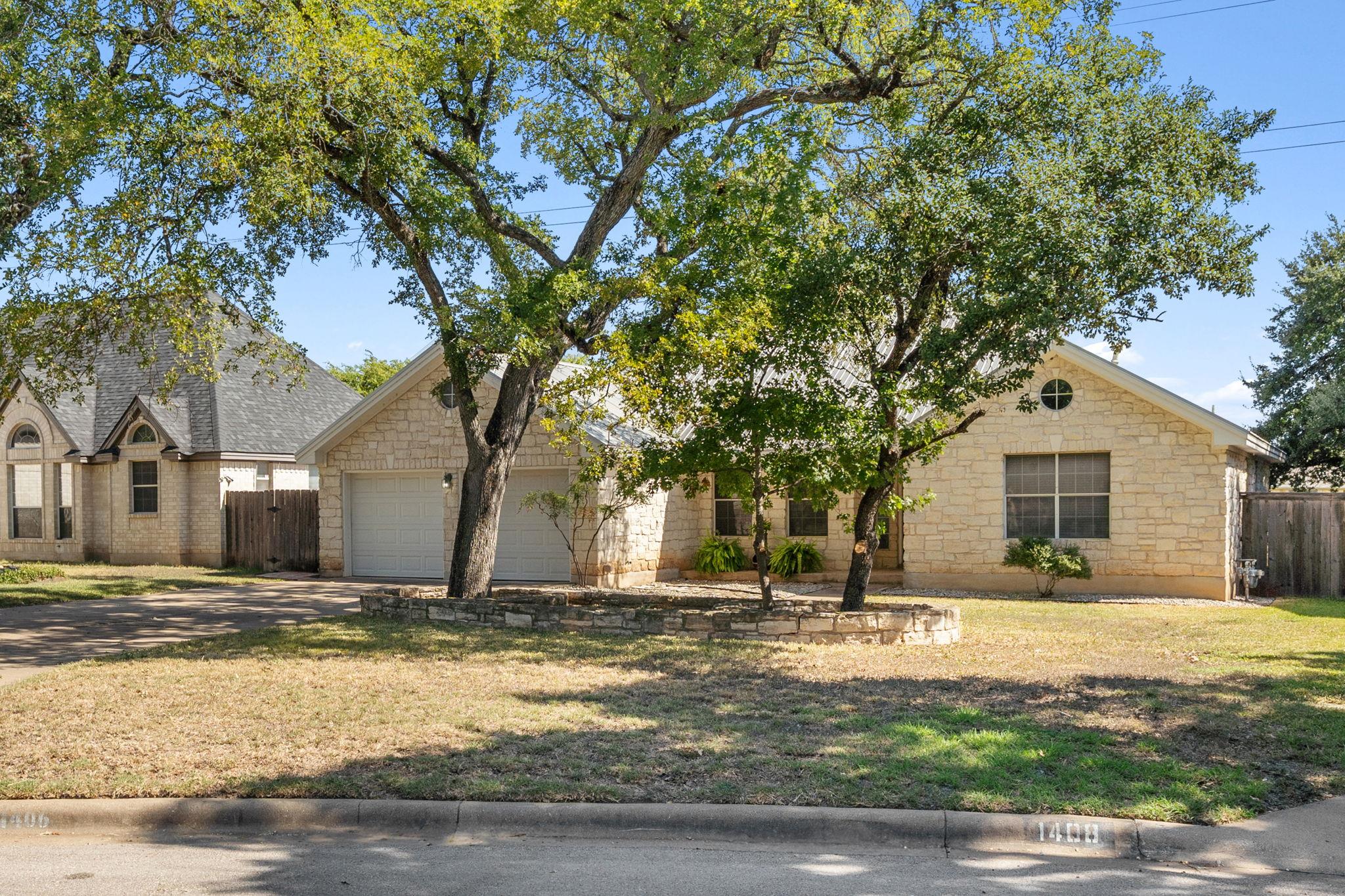 1406 WILLOW CREEK Dr, Leander, TX 78641