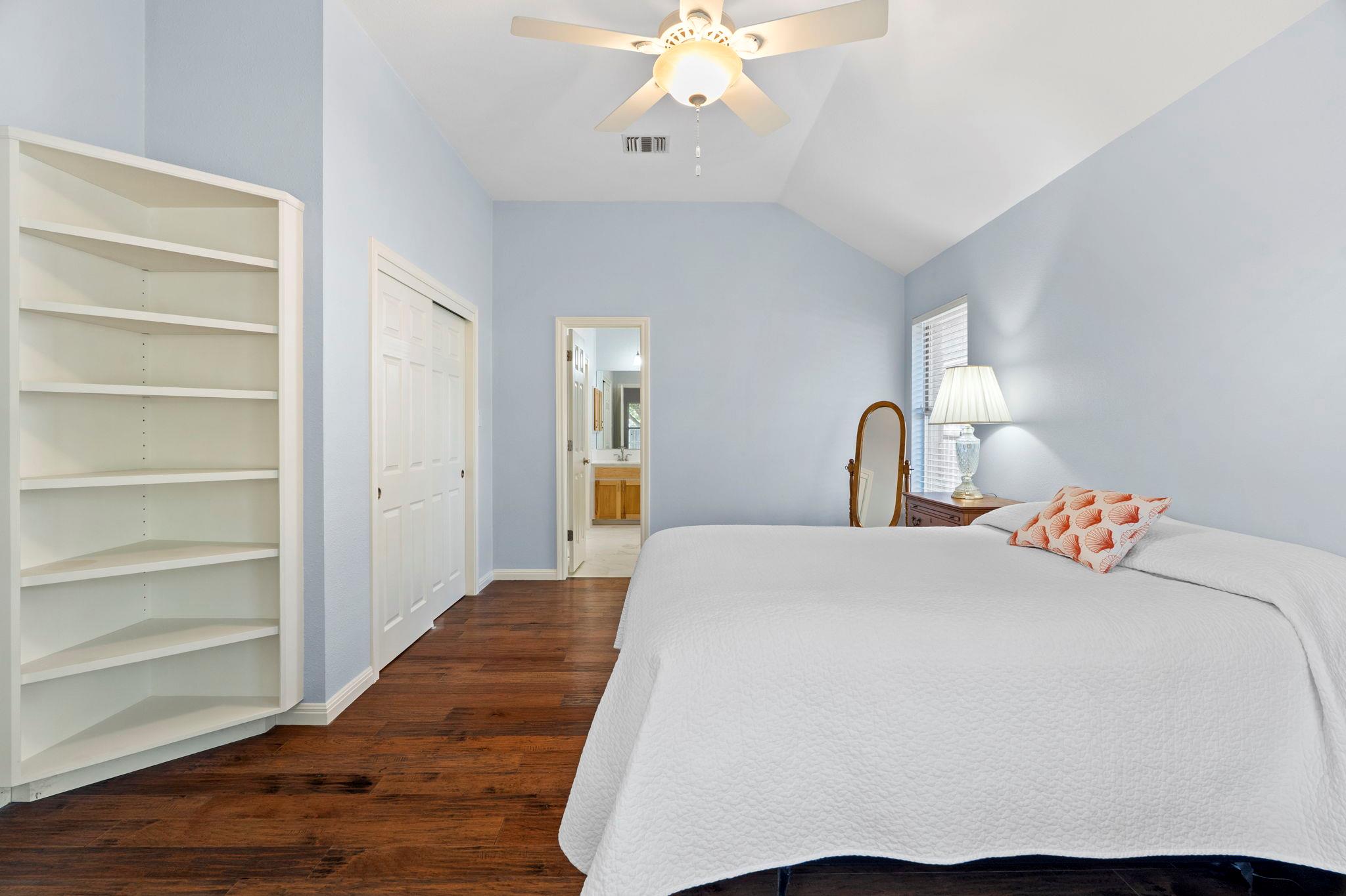 1406 WILLOW CREEK Dr, Leander, TX 78641