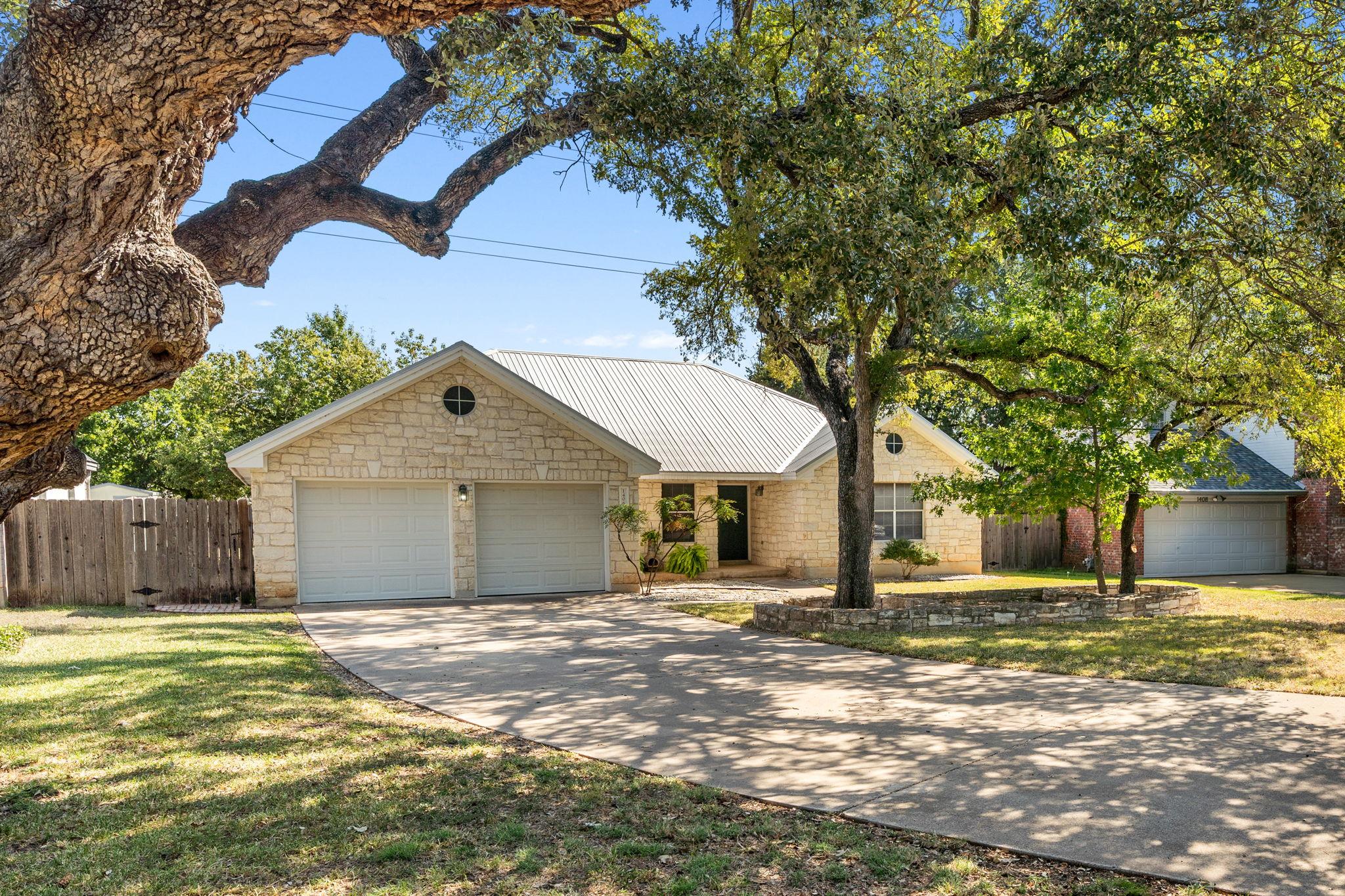 1406 WILLOW CREEK Dr, Leander, TX 78641
