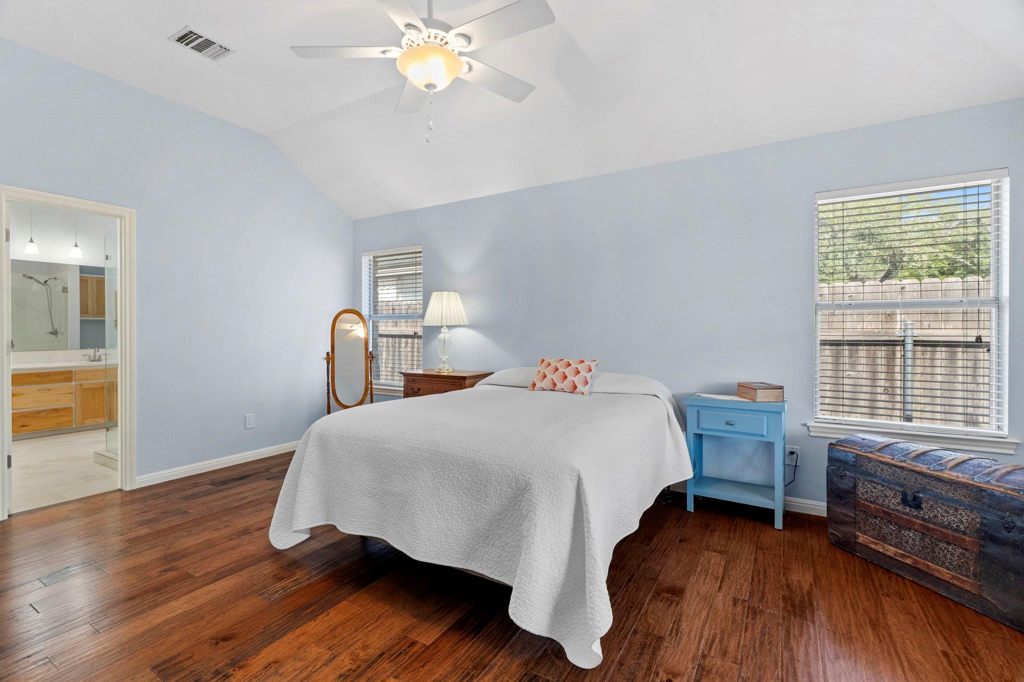 1406 WILLOW CREEK Dr, Leander, TX 78641