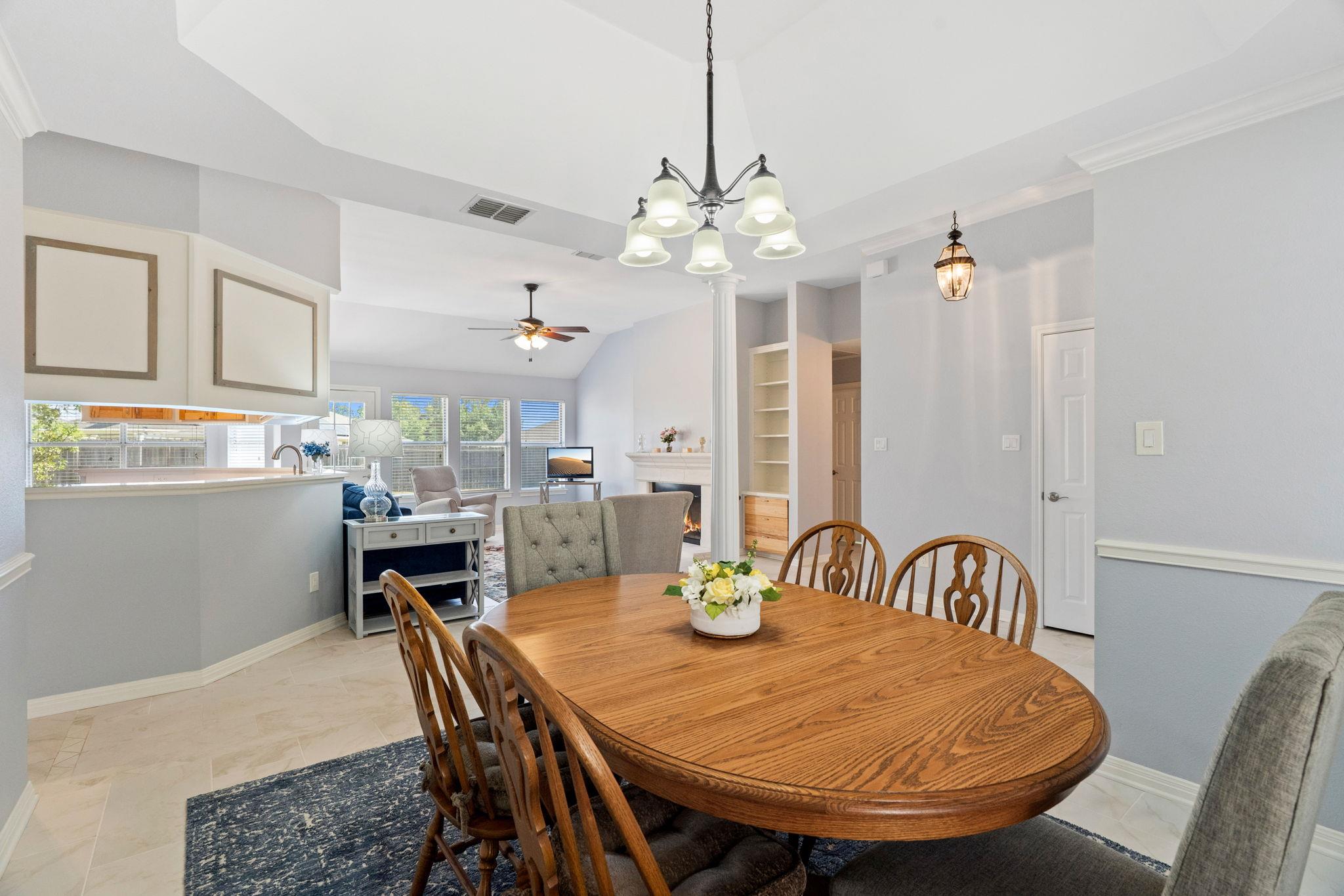 1406 WILLOW CREEK Dr, Leander, TX 78641