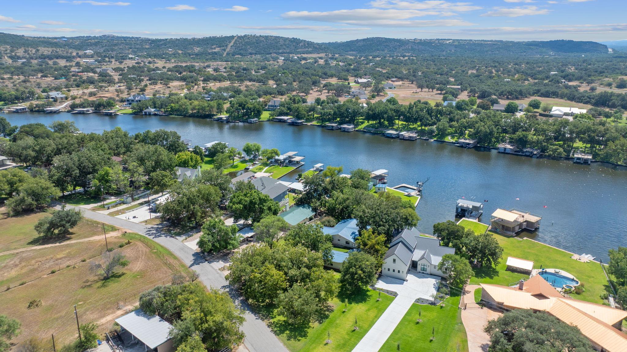 1940 Williams Lakeshore Dr, Kingsland, TX 78639