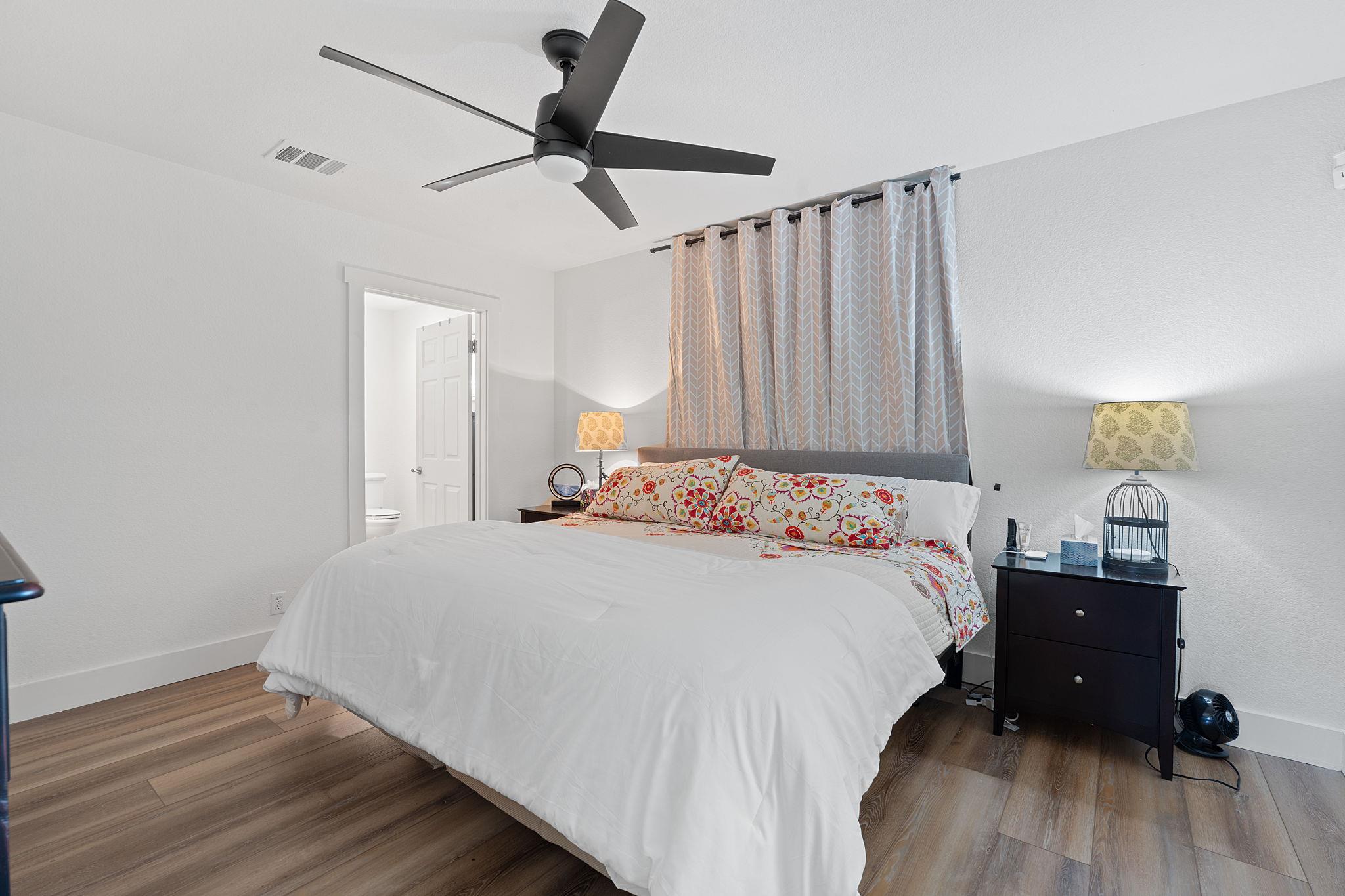 1940 Williams Lakeshore Dr, Kingsland, TX 78639