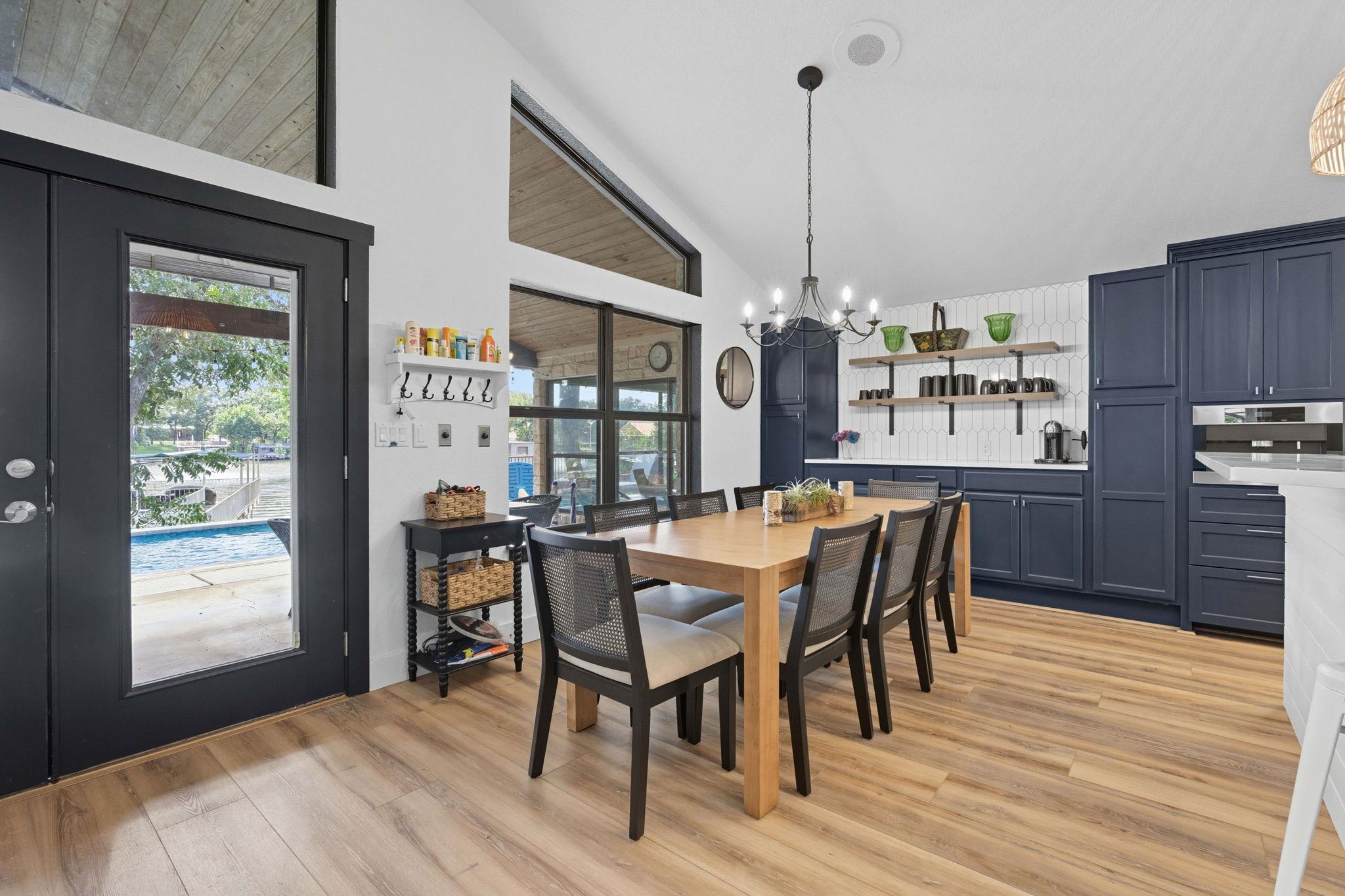 1940 Williams Lakeshore Dr, Kingsland, TX 78639