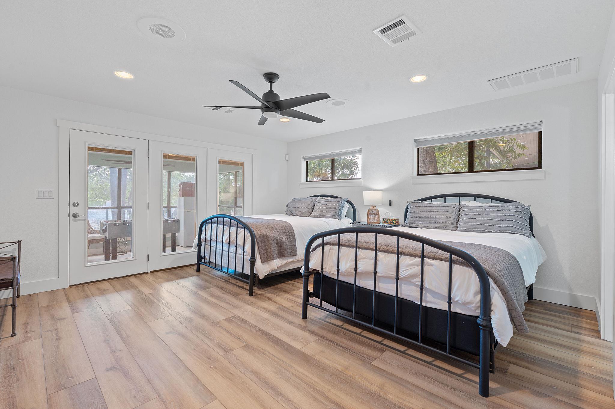 1940 Williams Lakeshore Dr, Kingsland, TX 78639