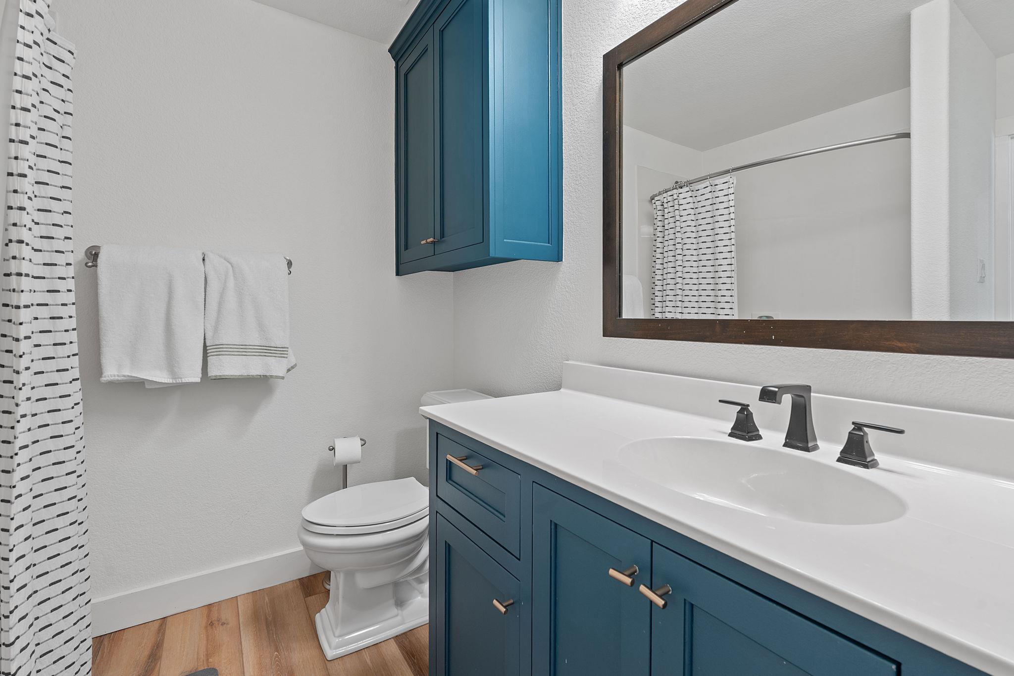 1940 Williams Lakeshore Dr, Kingsland, TX 78639