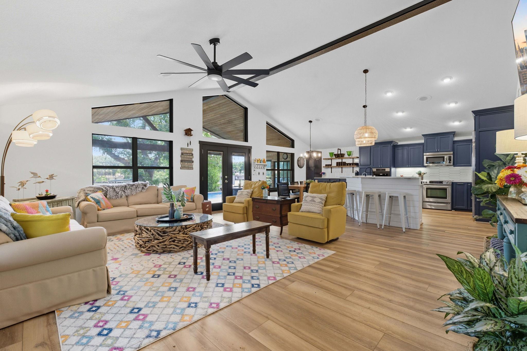 1940 Williams Lakeshore Dr, Kingsland, TX 78639