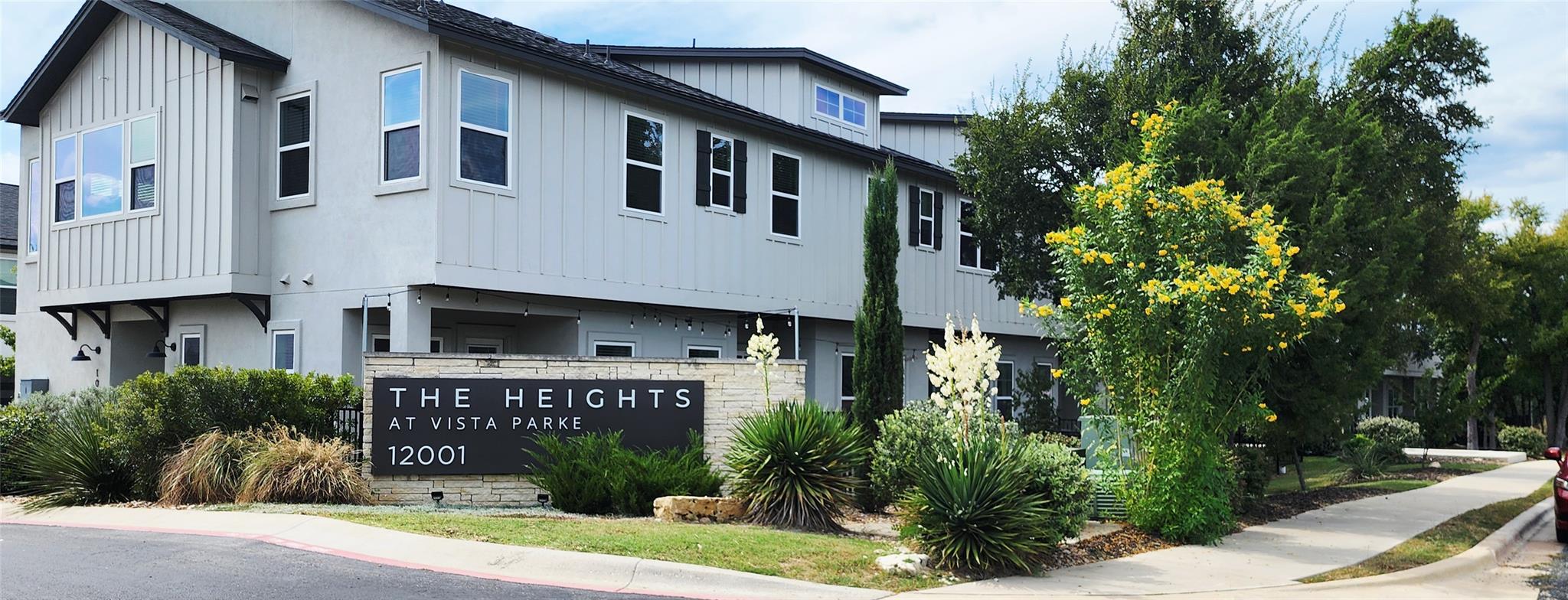 12001 Vista Parke Dr # 102, Austin, TX 78726