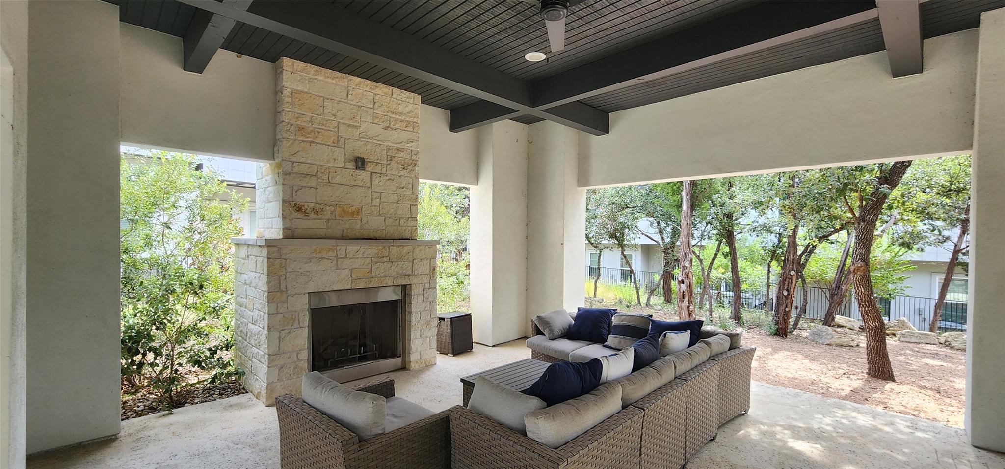 12001 Vista Parke Dr # 102, Austin, TX 78726