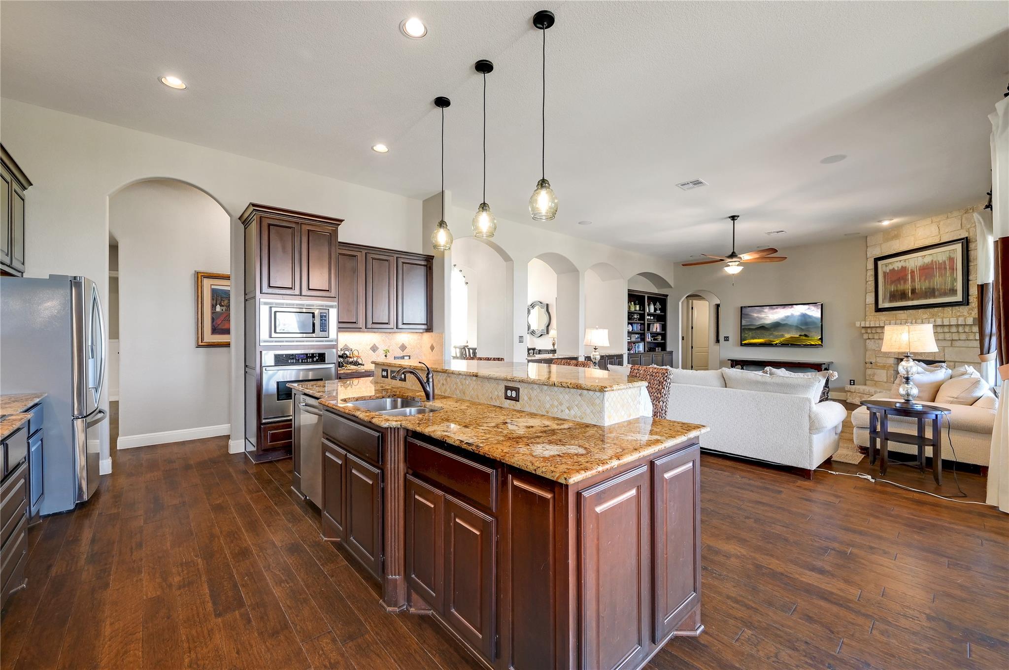 140 Hawthorne Loop, Driftwood, TX 78619