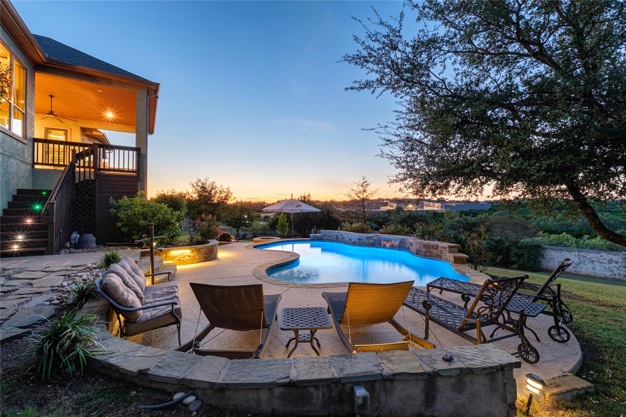 140 Hawthorne Loop, Driftwood, TX 78619