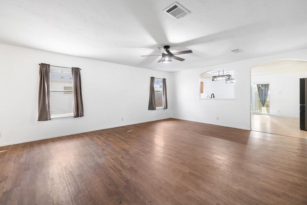 222 Bryant Dr, Bastrop, TX 78602