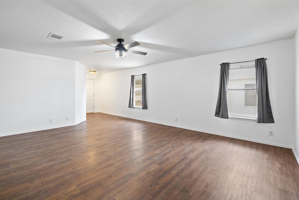 222 Bryant Dr, Bastrop, TX 78602