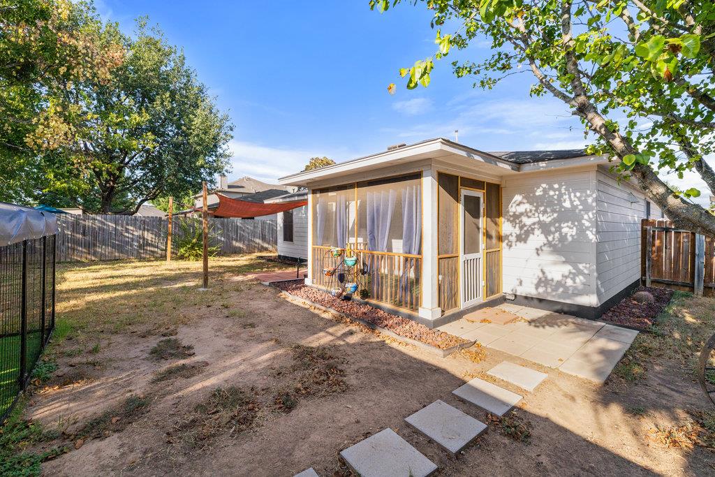 222 Bryant Dr, Bastrop, TX 78602