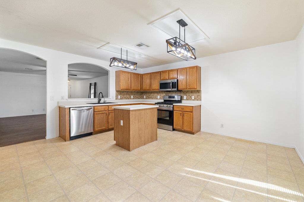 222 Bryant Dr, Bastrop, TX 78602