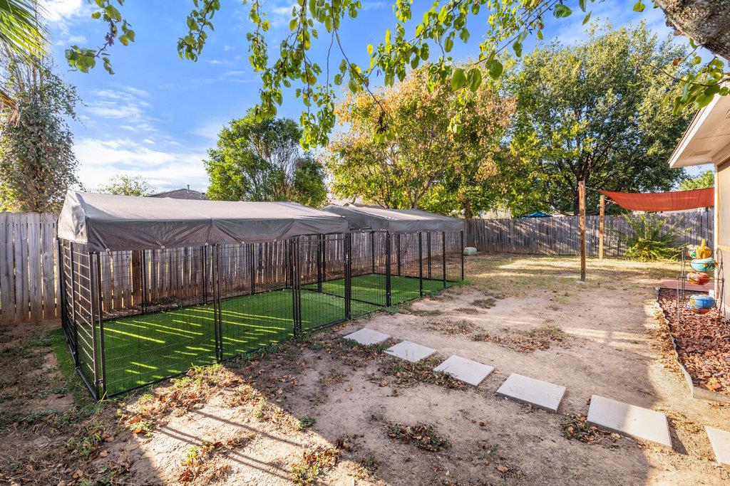 222 Bryant Dr, Bastrop, TX 78602