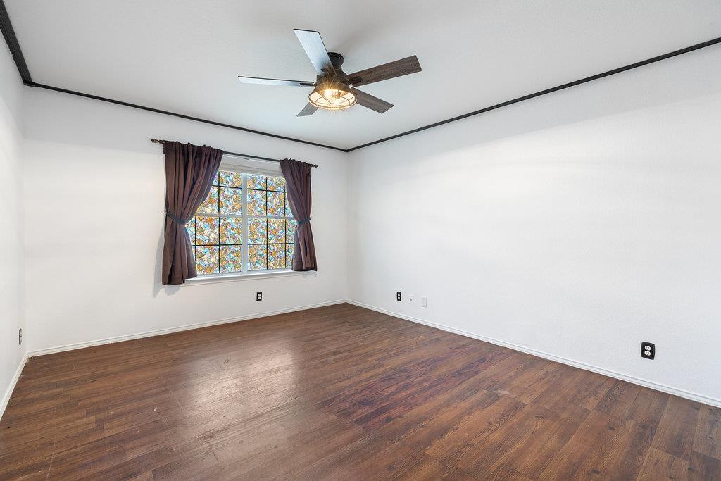 222 Bryant Dr, Bastrop, TX 78602