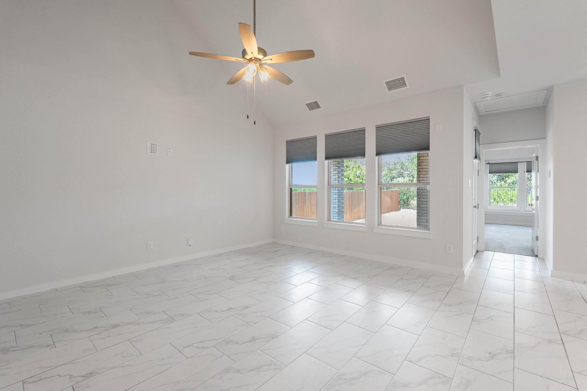 8215 Prairie Rye Dr, Lago Vista, TX 78645