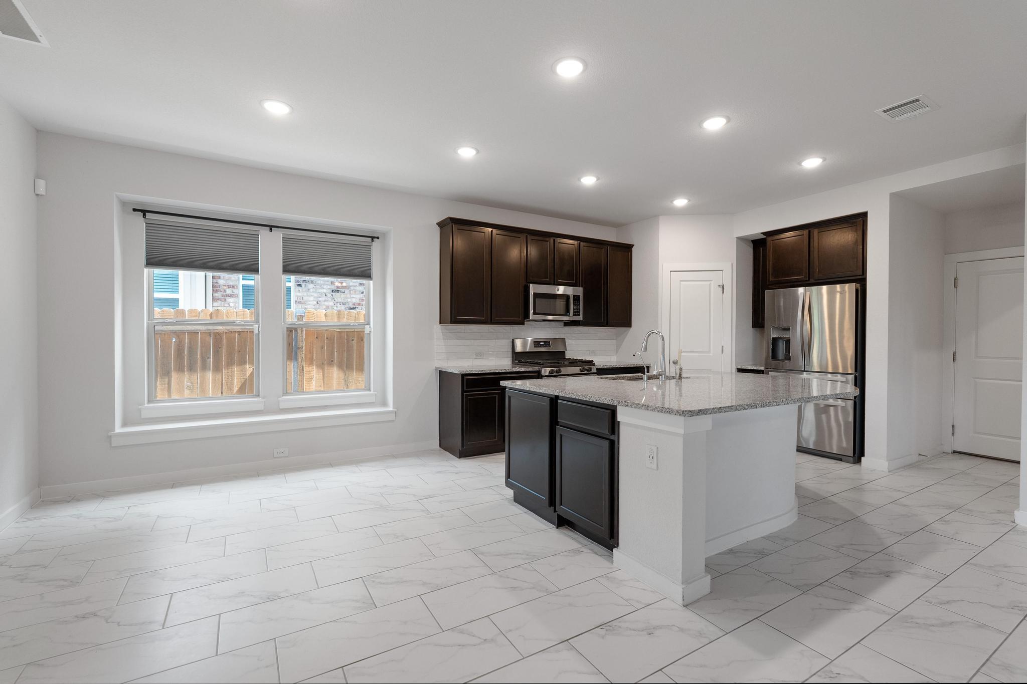 8215 Prairie Rye Dr, Lago Vista, TX 78645