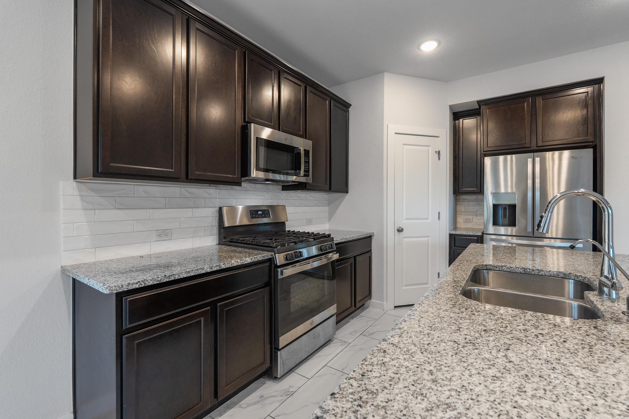 8215 Prairie Rye Dr, Lago Vista, TX 78645