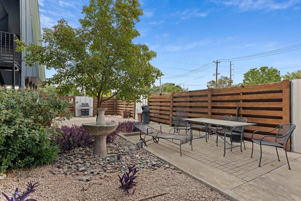 3815 Guadalupe St # 303, Austin, TX 78751