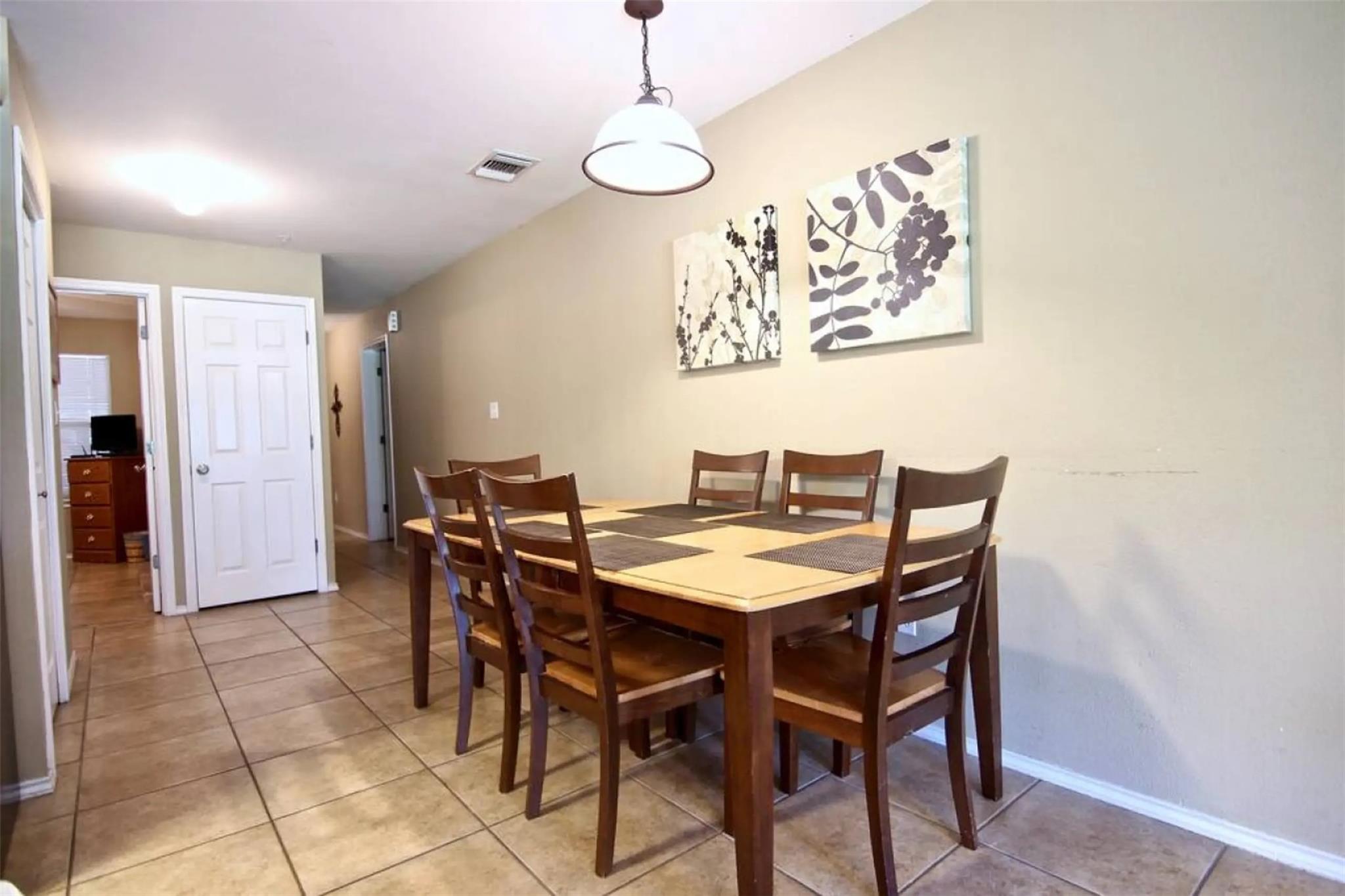 730 E Mather St, New Braunfels, TX 78130