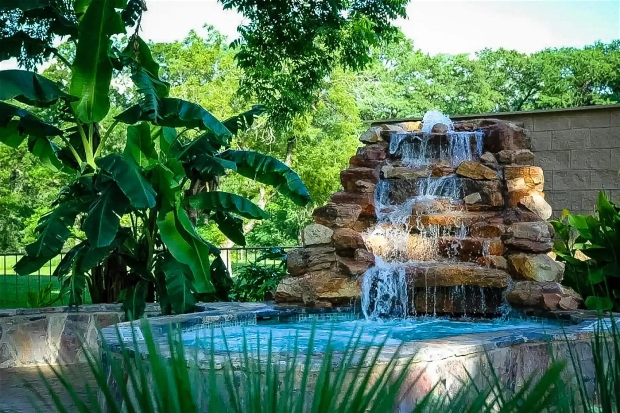 730 E Mather St, New Braunfels, TX 78130