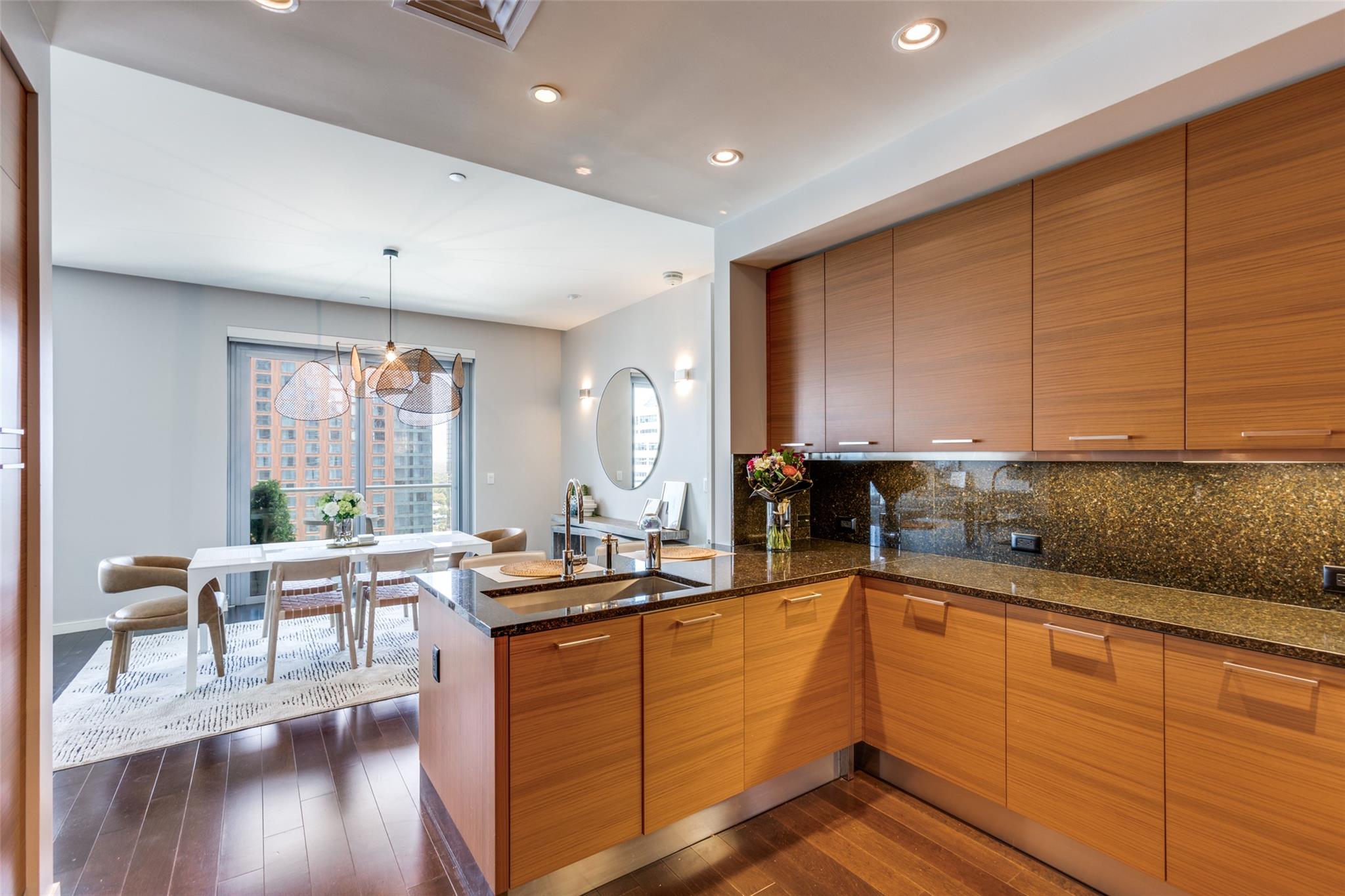 200 Congress Ave # 23B, Austin, TX 78701